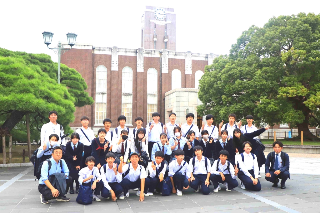 「国立大学キャンパスツアー」を実施しました。